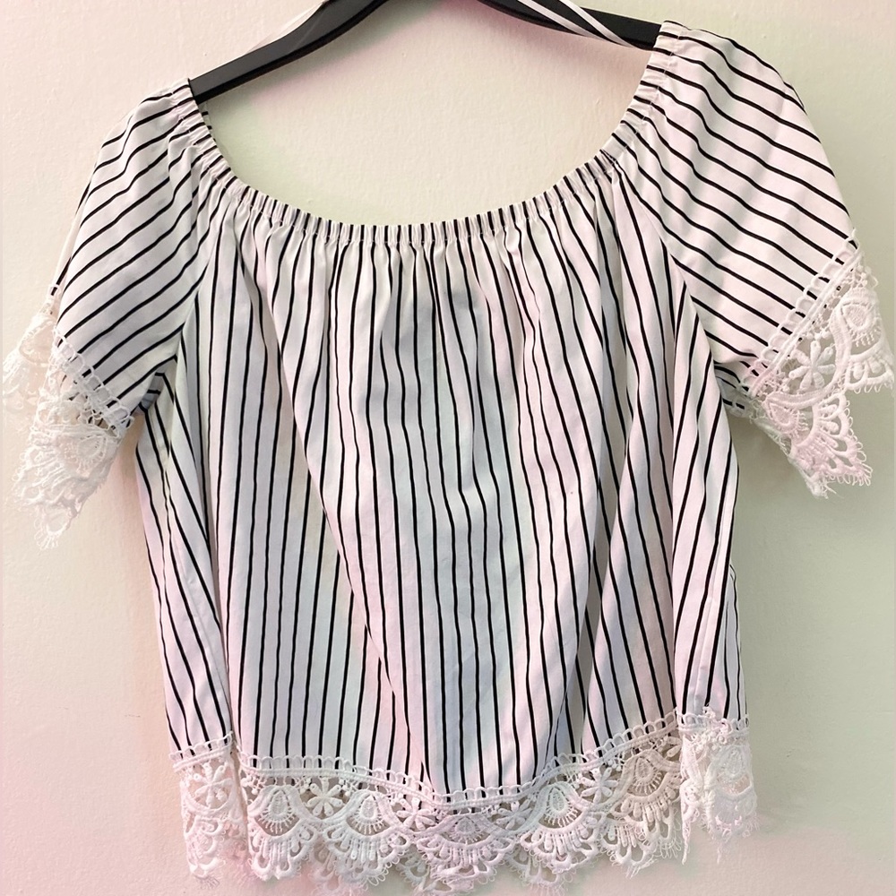 F21 Off the Shoulder Top